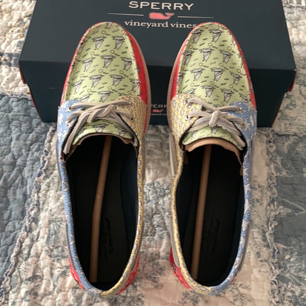 Sperry Women's Size 8 A/O  2-eye patchwork blue boat shoe Sperry